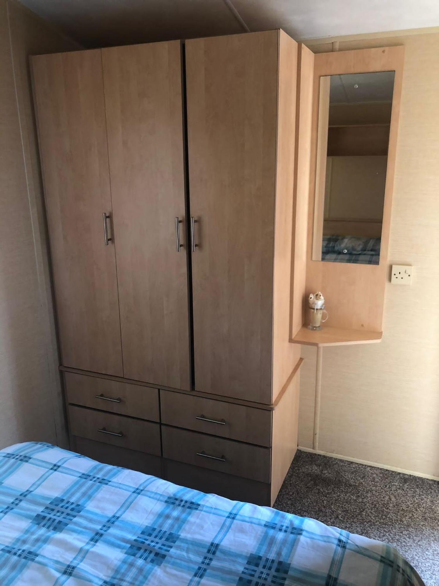 Adorable 2 Bedroom Caravan In Clacton-On-Sea Exteriör bild